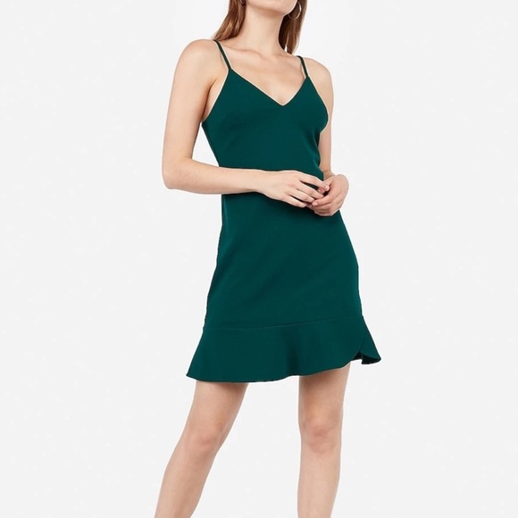 Express - Green dress. Size medium! Excellent condition - Picture 1 of 6